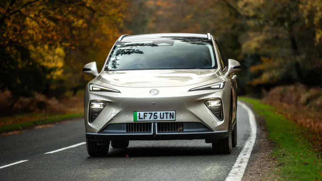 MG S6 EV