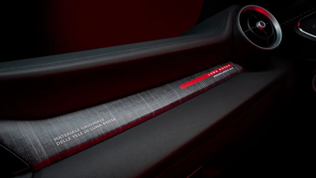 Alfa Romeo Giulia Quadrifoglio Luna Rossa