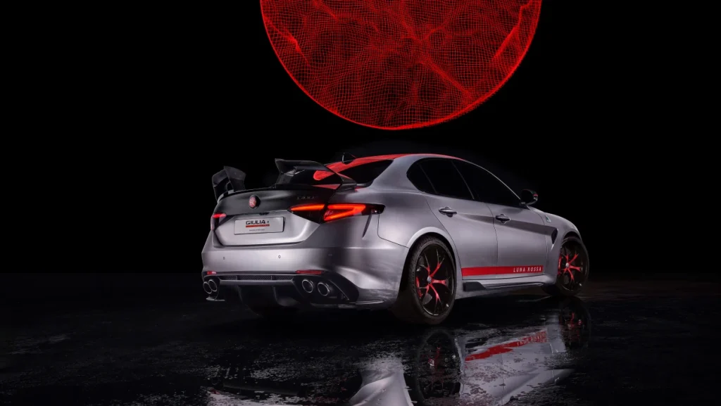 Alfa Romeo Giulia Quadrifoglio Luna Rossa