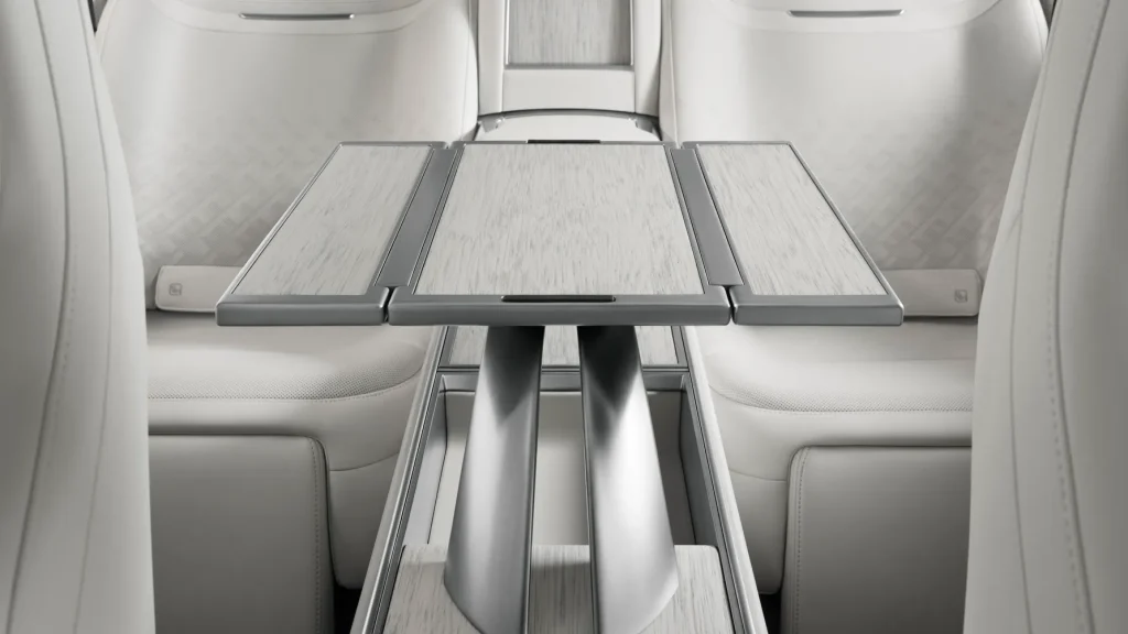 Range Rover SV Ultra