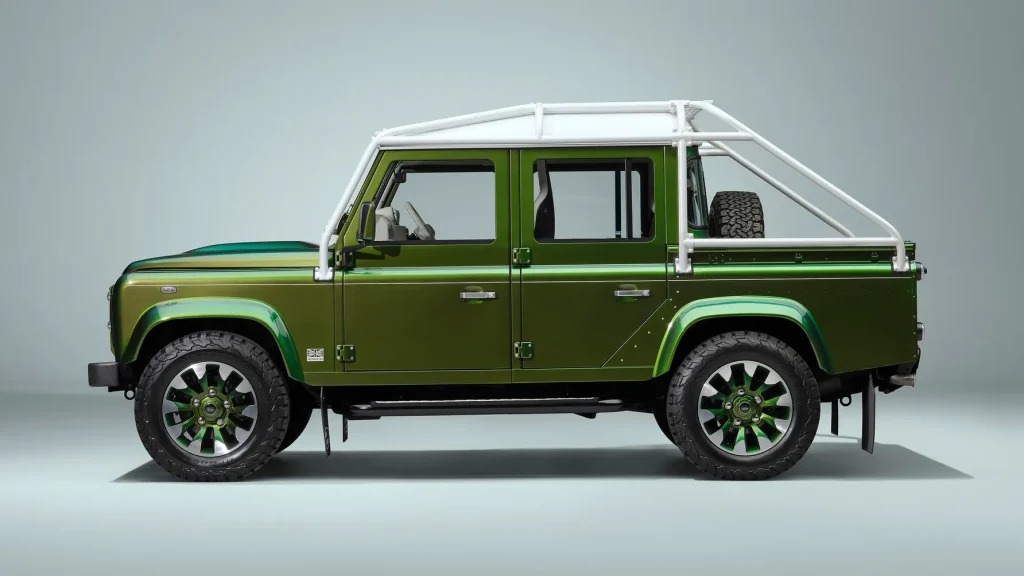 Land Rover Classic Defender V8s