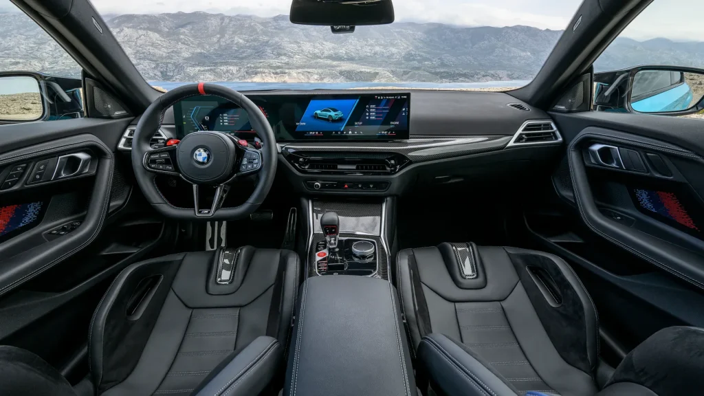 BMW M2 xDrive