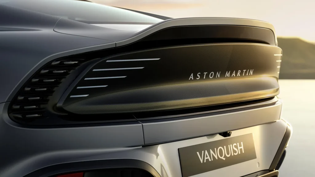 Aston Martin Vanquish 25