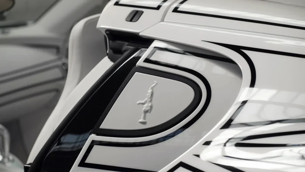 Bugatti Mistral Blanc Éternel