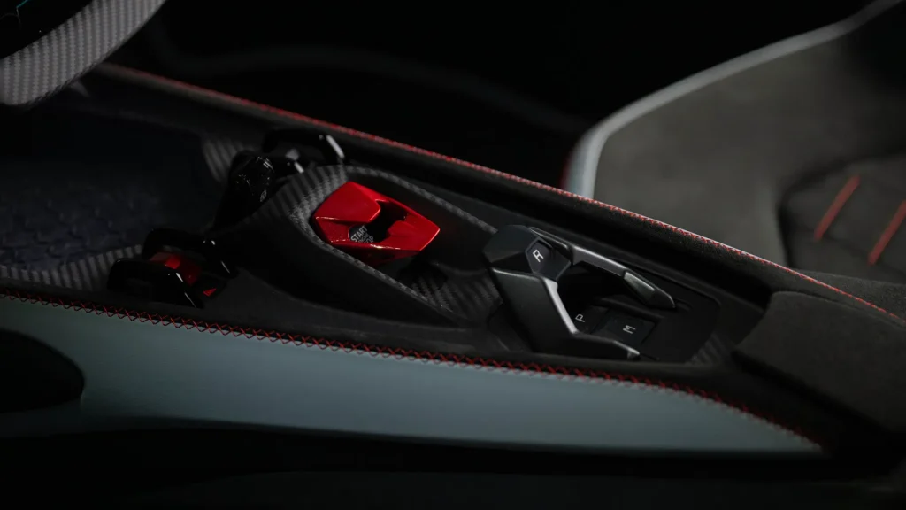 Lamborghini Revuelto SV