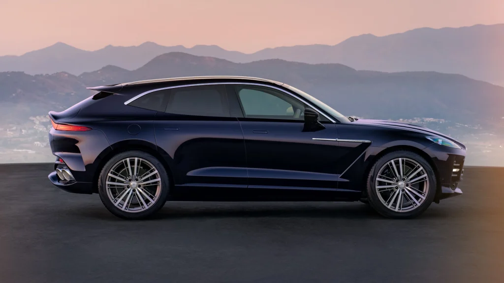 Aston Martin DBX GT