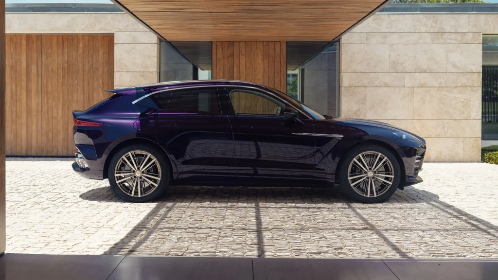 Aston Martin DBX GT