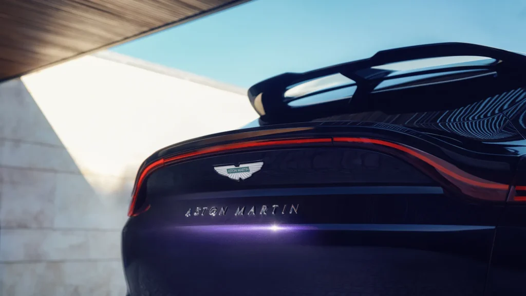 Aston Martin DBX GT