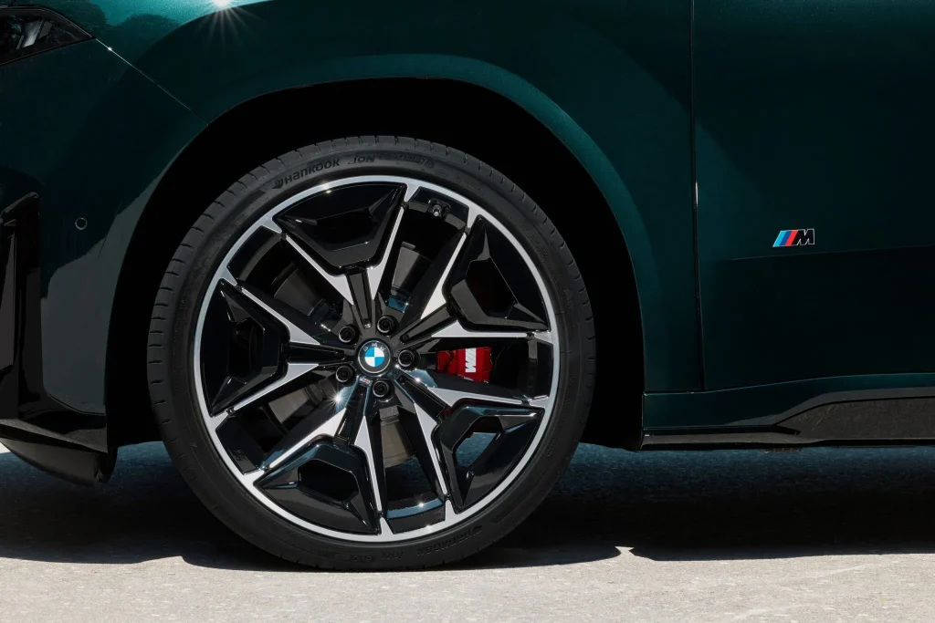 BMW iX3 M60