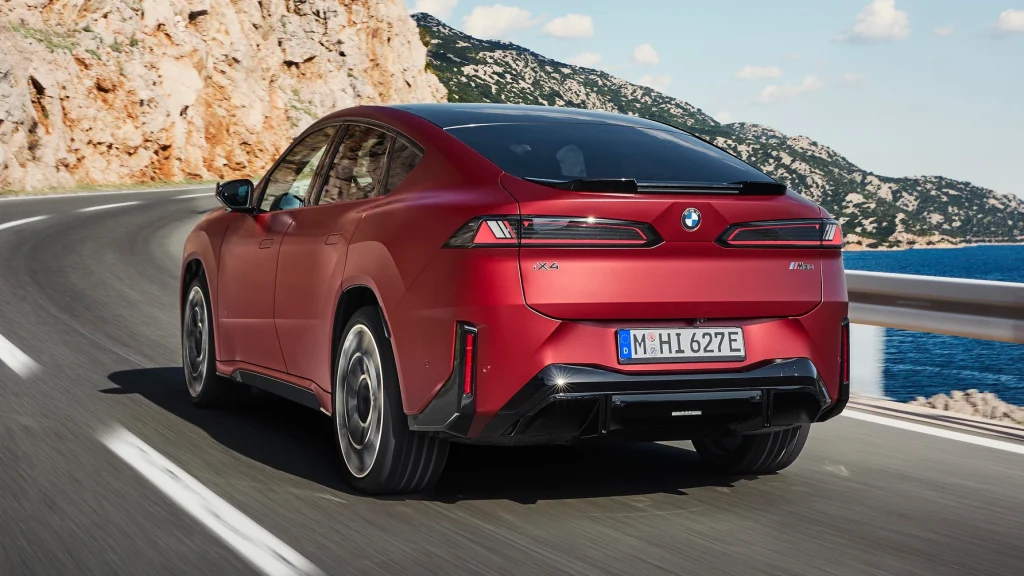BMW iX4