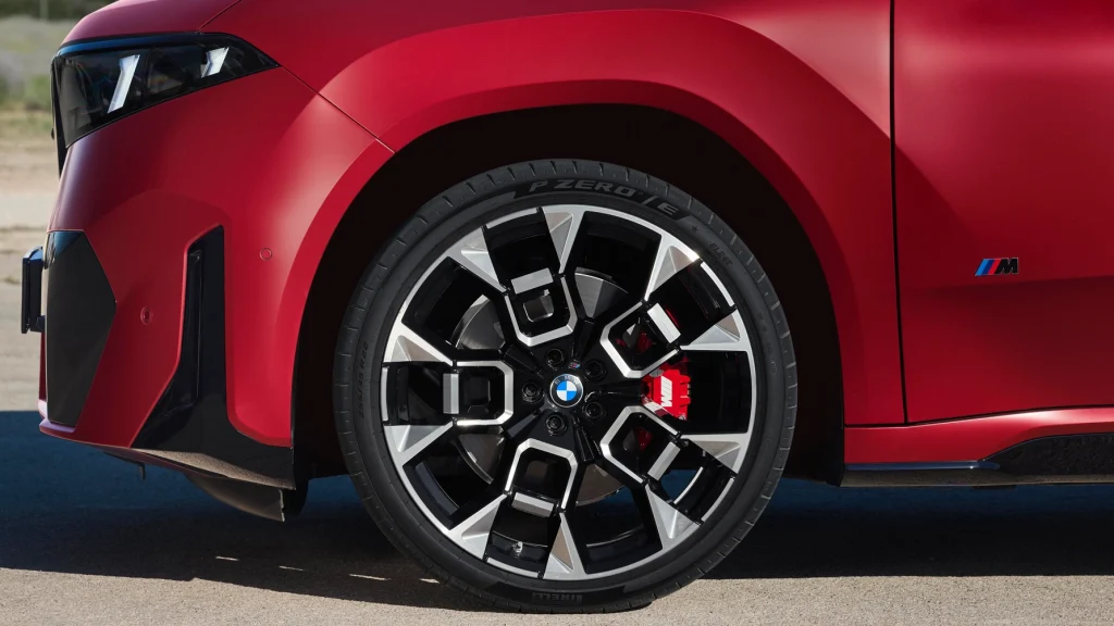 BMW iX4