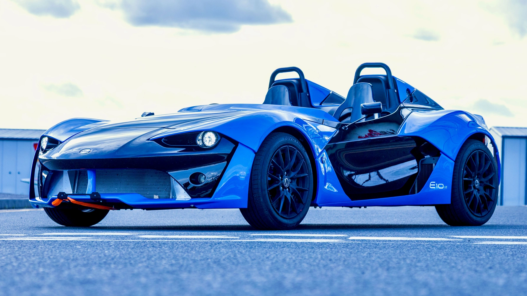 Zenos E10