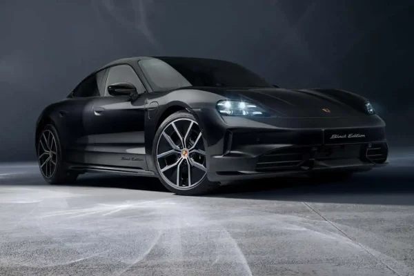Porsche Taycan i Cayenne Black Edition