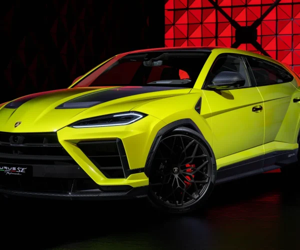 Lamborghini Urus SE Performante