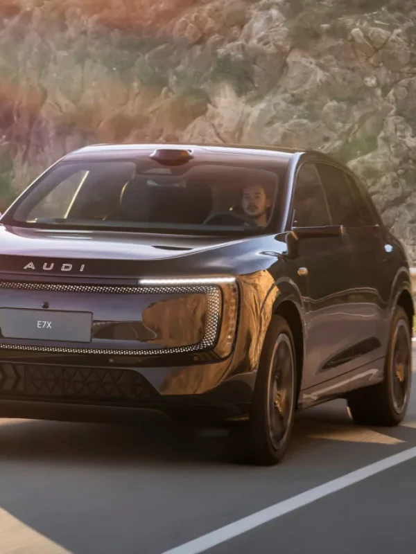 AUDI E7X
