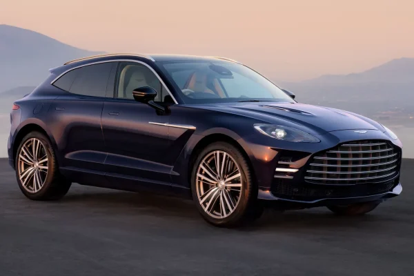 Aston Martin DBX GT