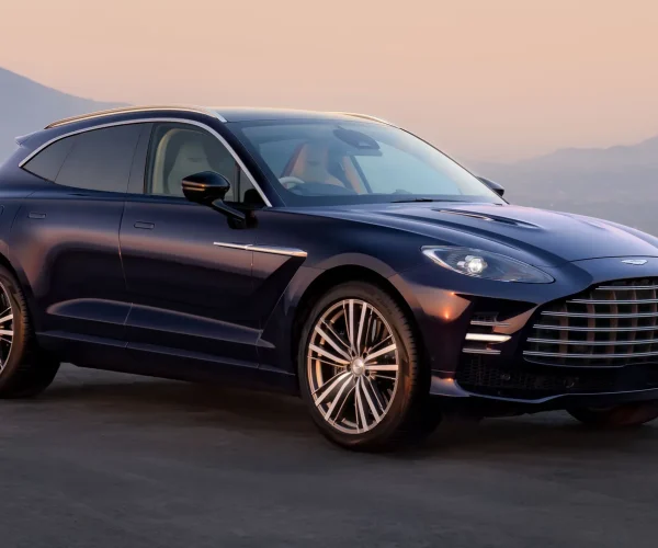 Aston Martin DBX GT