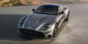 Aston Martin Vanquish 25