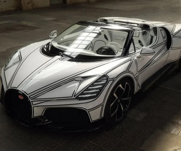 Bugatti Mistral Blanc Éternel