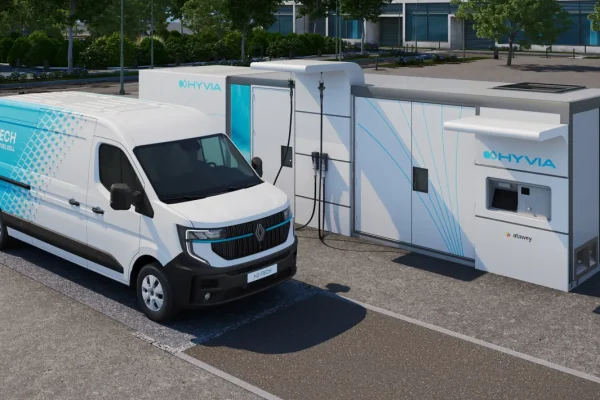 Renault Master H2-Tech prototip s vanjskim dizajnom, uvođenjem vodikovog pogonskog sustava