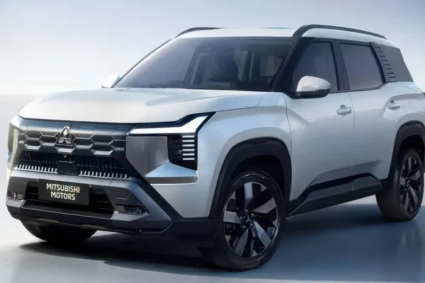 Mitsubishi Destinator
